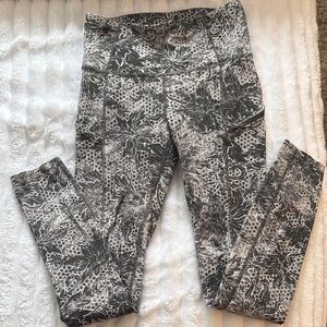 lululemon athletica Black and White Patterned 7/8 Leggings